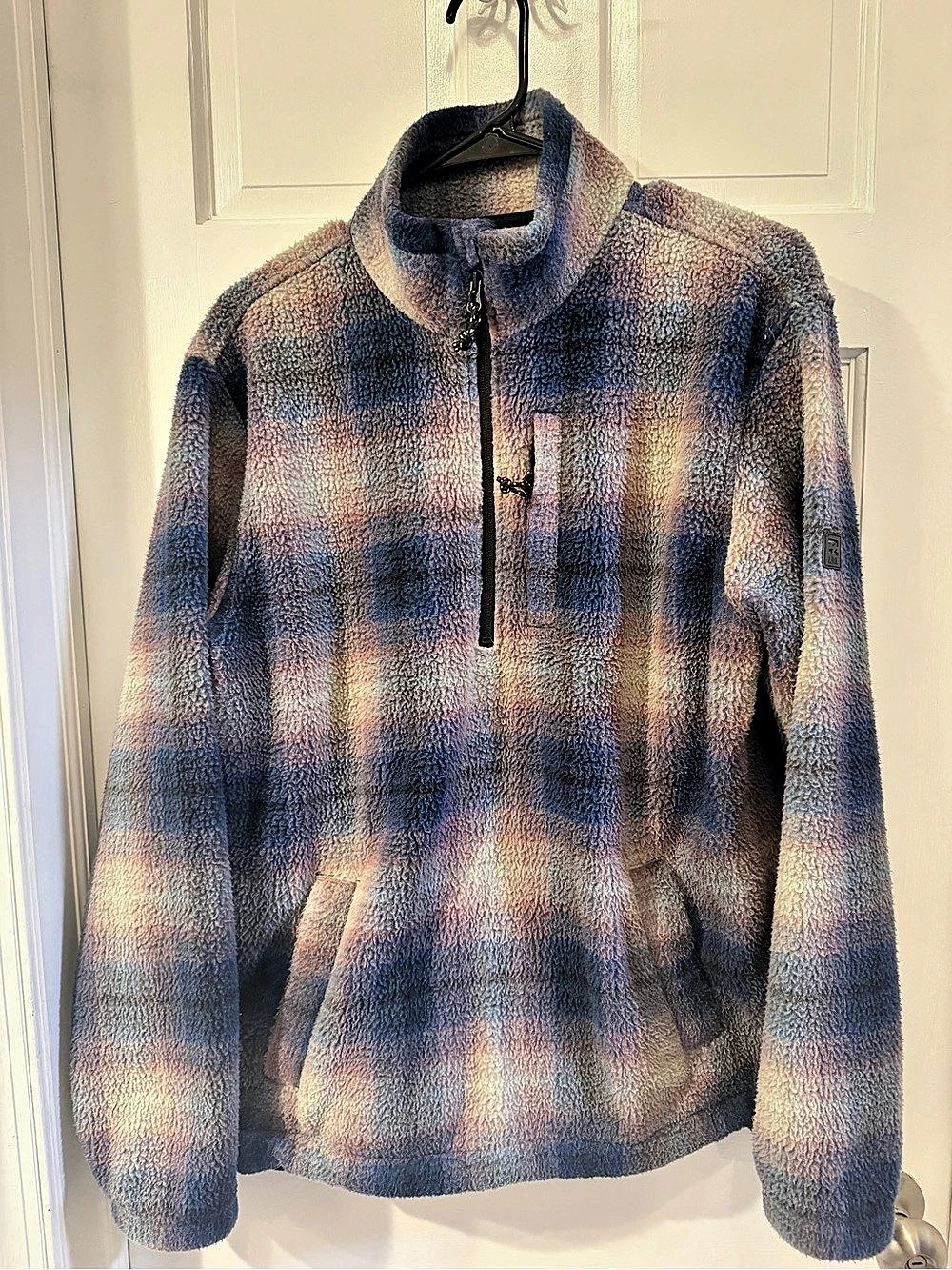 Billabong Plaid Pullover Jacket in Blue & Pink Size Small
